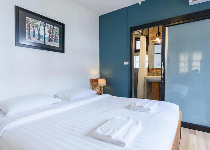 Siam Square House 3*
