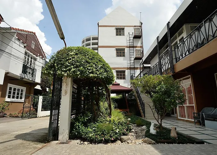 Pensión Siam Square House